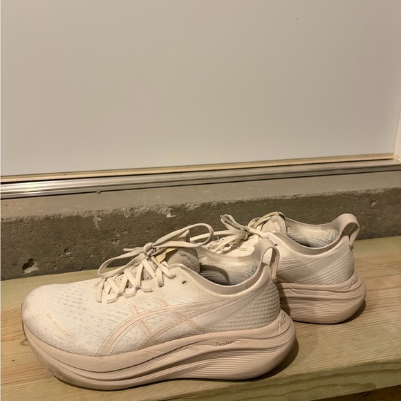 Asics Shoes - ASICS Gel Nimbus 27 Cream/Mineral Beige